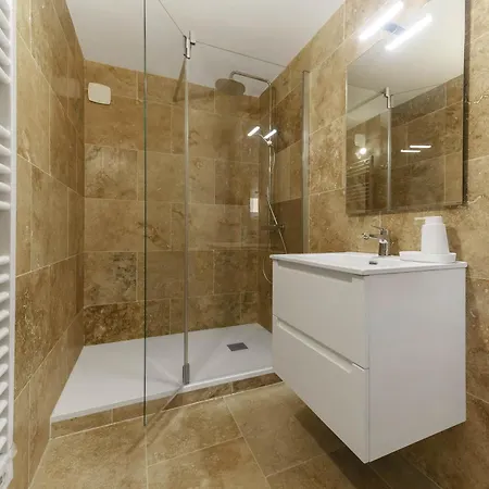 L'horloge - Triplex Design En Centre Апартаменты Риом