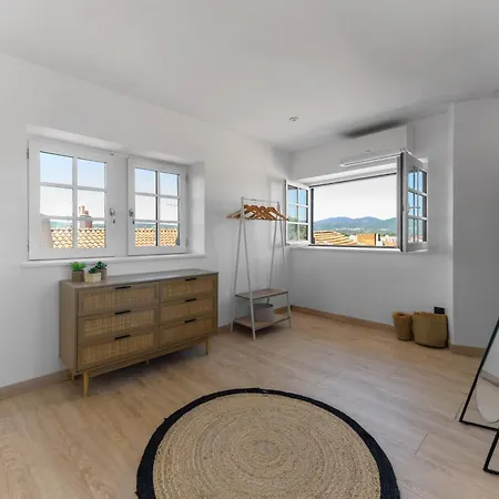 L'horloge - Triplex Design En Centre Апартаменты