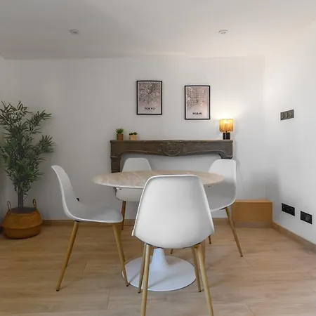 L'horloge - Triplex Design En Centre Апартаменты *